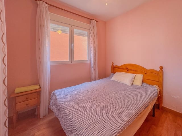 3 slaapkamer Villa te koop in La Mata, Torrevieja met zwembad - € 170.000 (Ref: 9565344)