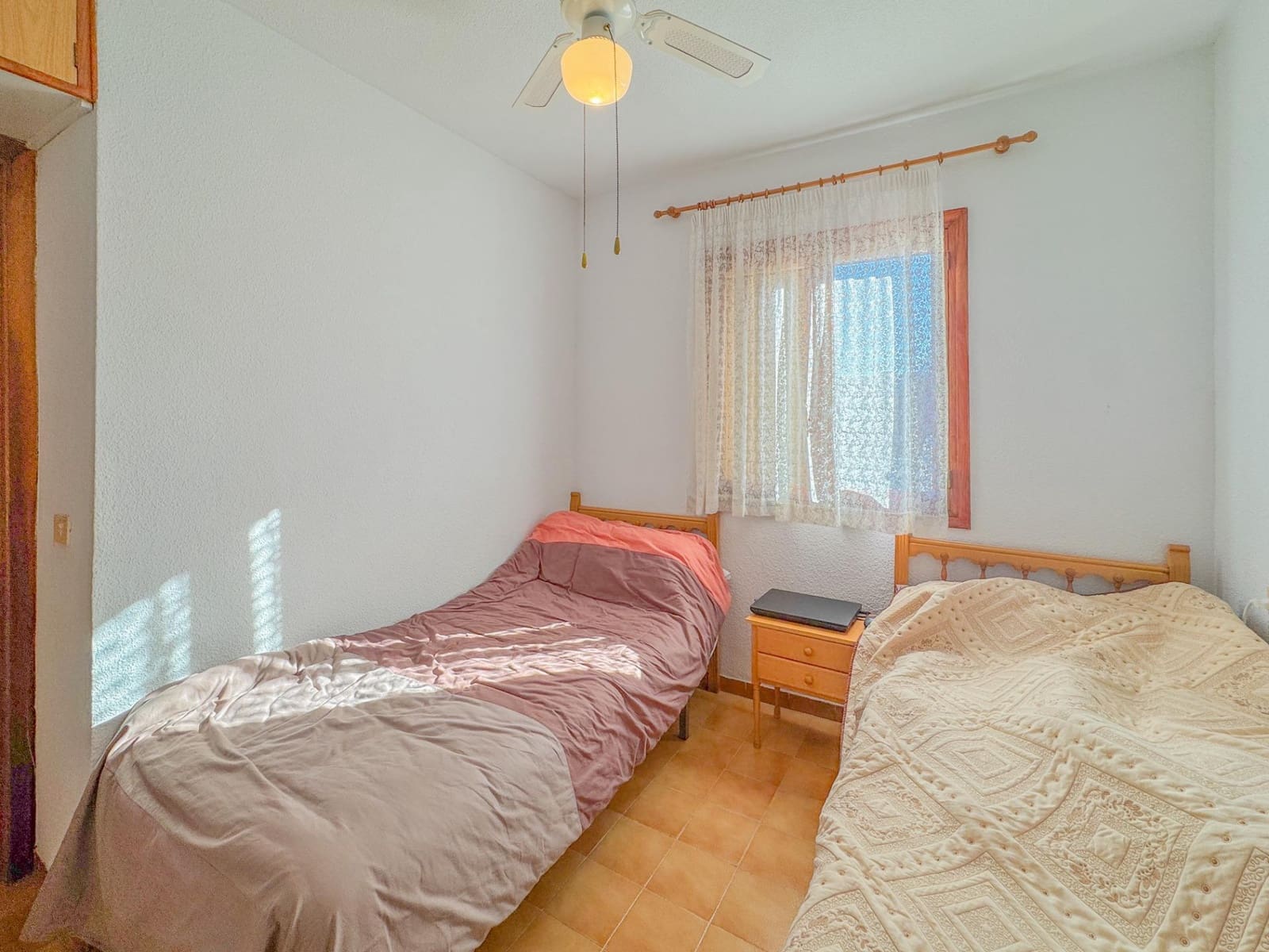 2 soveværelse Rækkehus til salg i Torrevieja med swimmingpool - € 139.000 (Ref: 9571304)