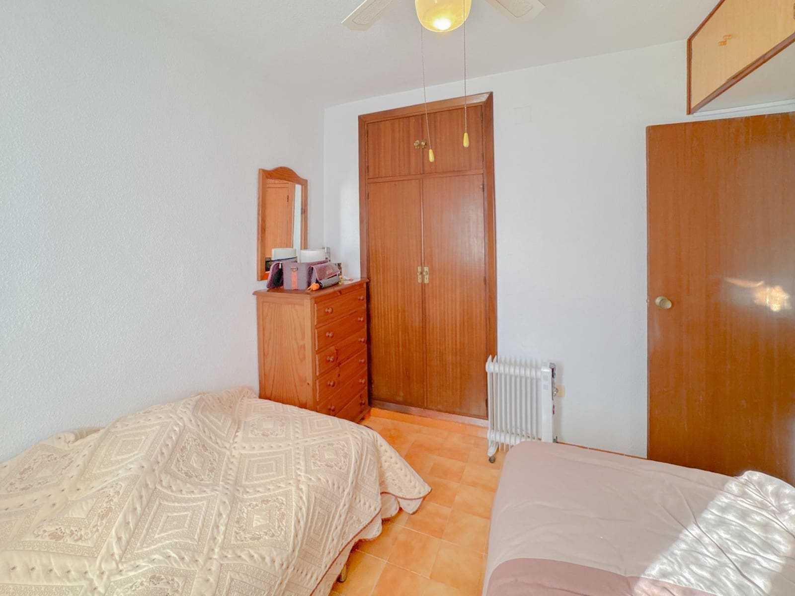 2 soveværelse Rækkehus til salg i Torrevieja med swimmingpool - € 139.000 (Ref: 9571304)