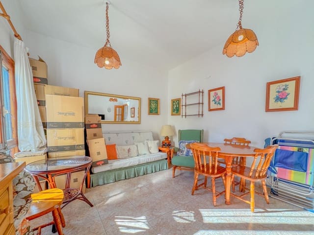 2 soveværelse Rækkehus til salg i Centro, Torrevieja med swimmingpool - € 139.000 (Ref: 9571304)