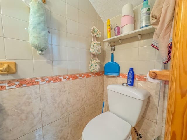 2 soveværelse Rækkehus til salg i Centro, Torrevieja med swimmingpool - € 139.000 (Ref: 9571304)