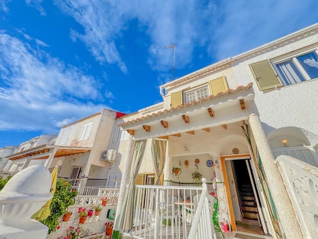 2 soveværelse Rækkehus til salg i Centro, Torrevieja med swimmingpool - € 139.000 (Ref: 9571304)