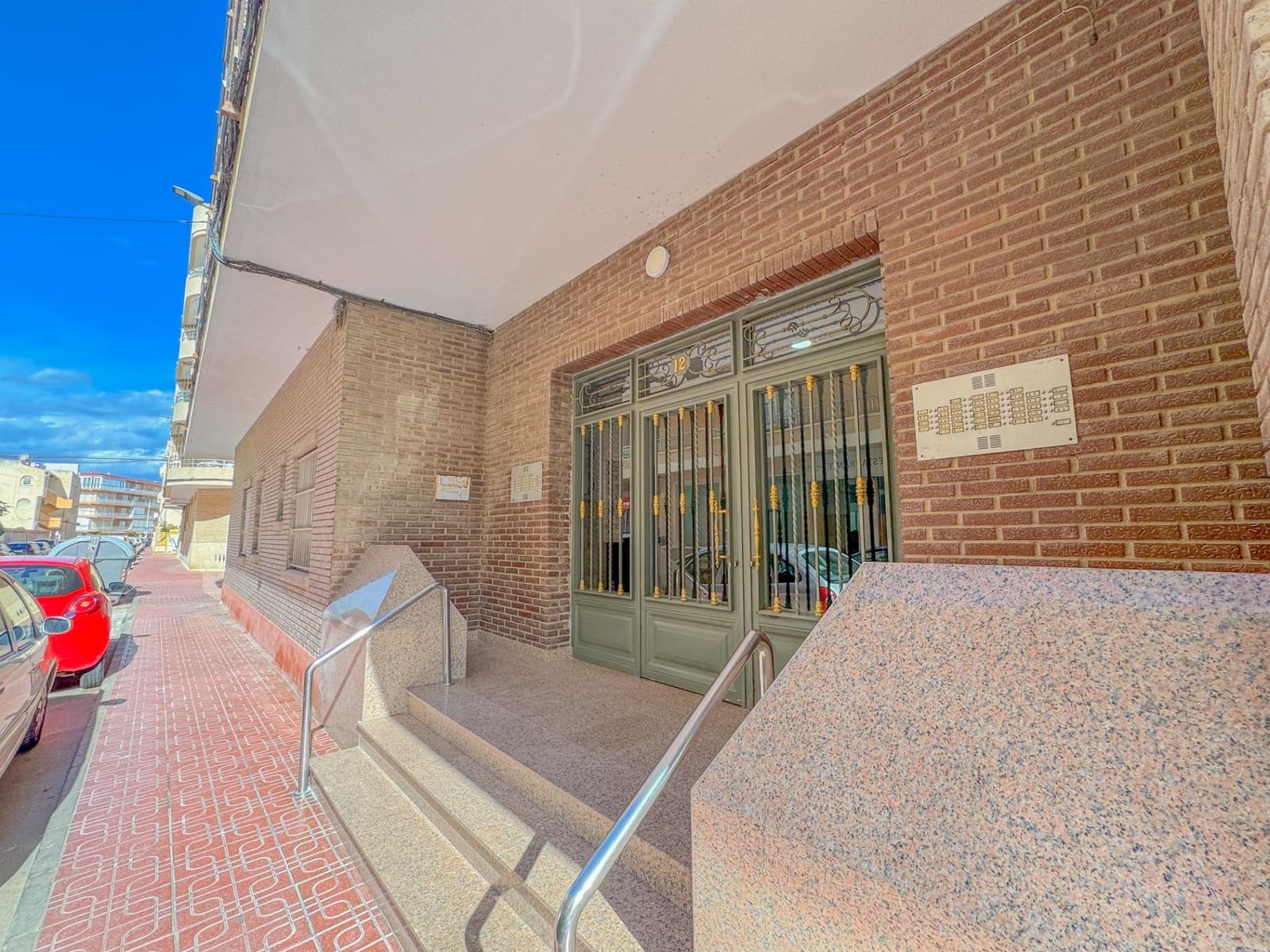 3 soverom Leilighet til salgs i Torrevieja - € 173 000 (Ref: 9574722)