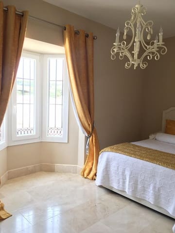 5 chambre Villa/Maison à vendre à San Roque Pueblo, San Roque - 770 000 € (Ref: 9608340)