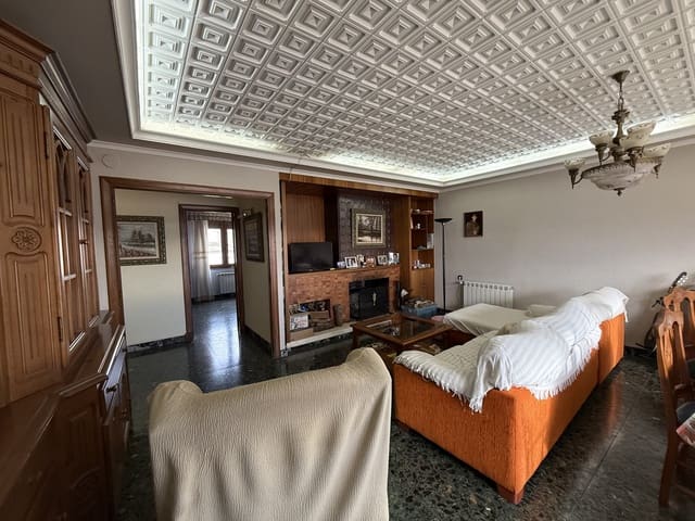 5 bedroom Apartment for sale in Onil - € 128,000 (Ref: 9608349)