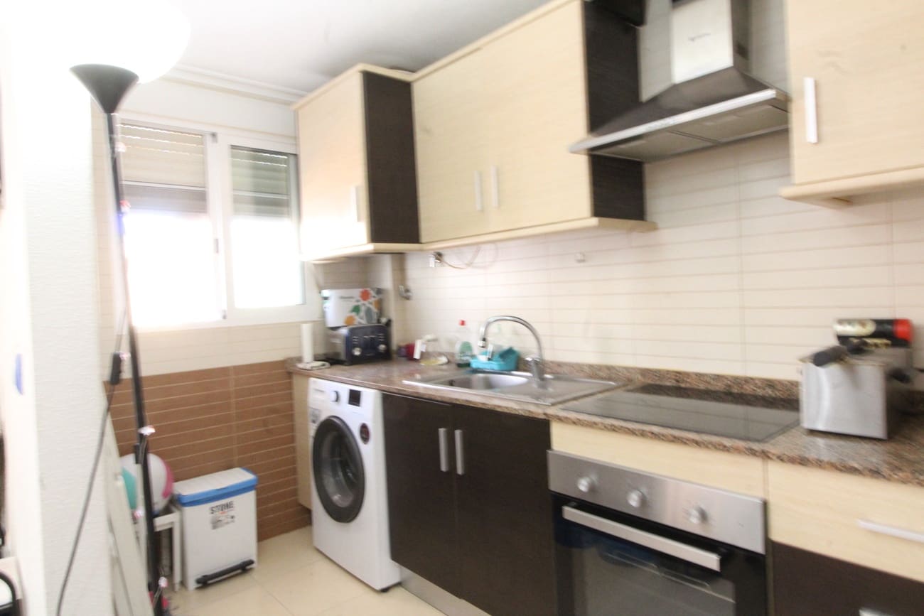 2 bedroom Apartment for sale in Almoradi - € 109,000 (Ref: 9608351)