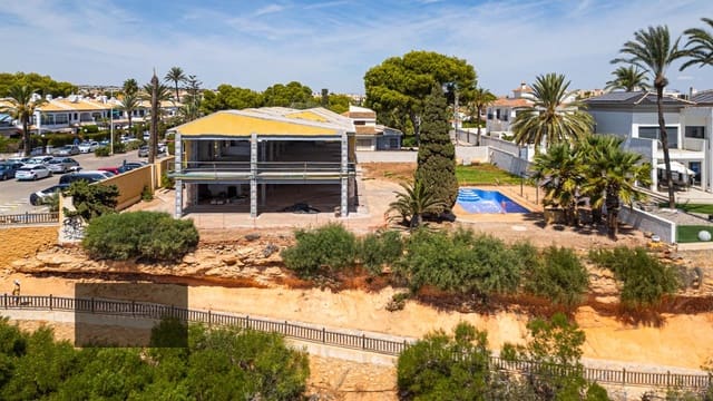 8 bedroom Villa for sale in Cabo Roig, Orihuela - € 2,400,000 (Ref: 9608378)