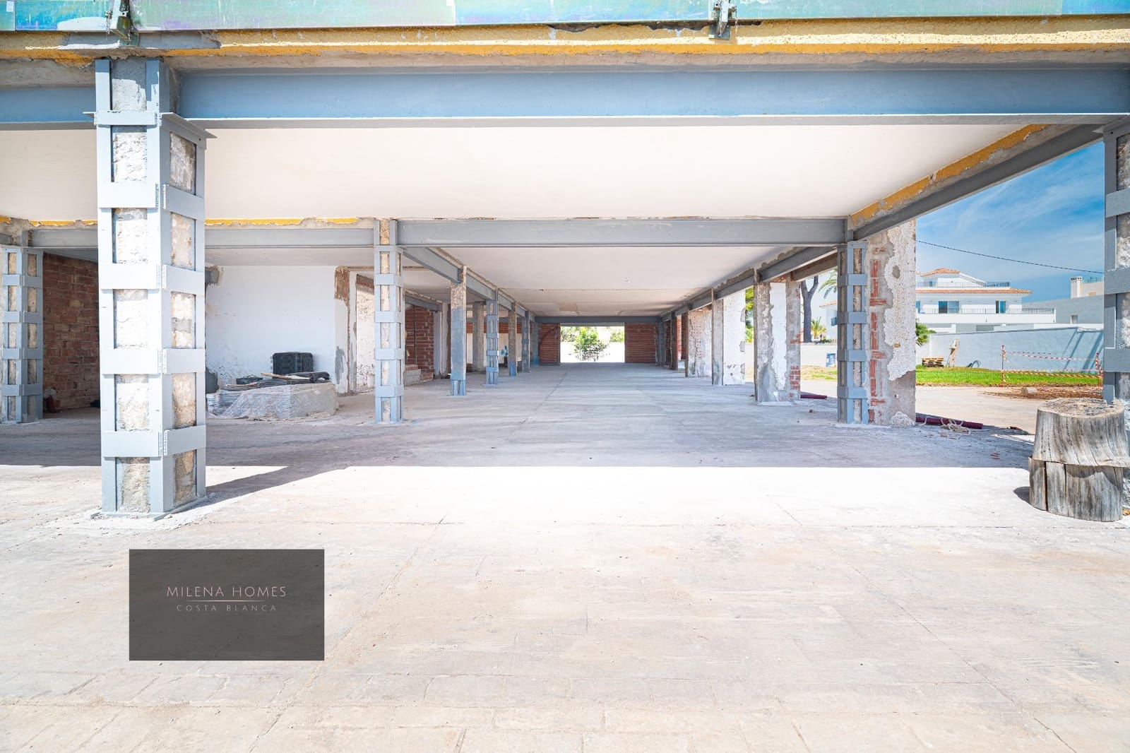 8 bedroom Villa for sale in Cabo Roig - € 2,400,000 (Ref: 9608378)