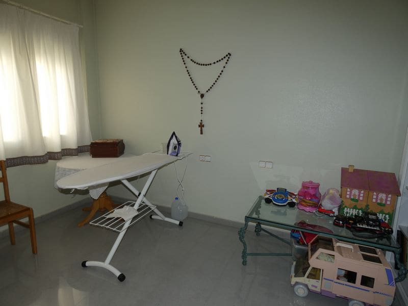 4 Zimmer Villa zu verkaufen in Almoradi mit Garage - 499.950 € (Ref: 9608380)