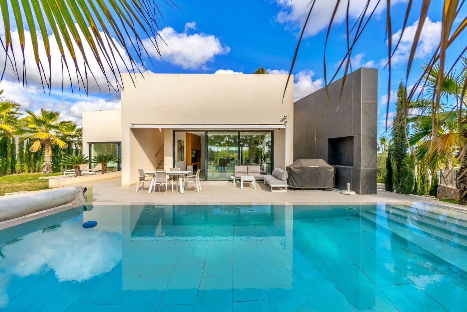 3 sovrum Villa till salu i Las Colinas Golf med pool - 1 195 000 € (Ref: 9608390)