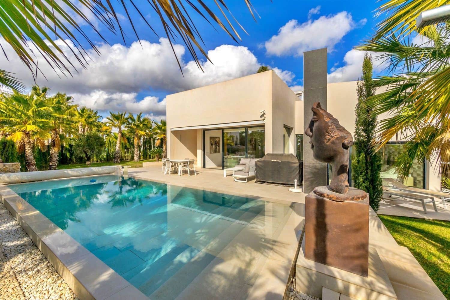 3 sovrum Villa till salu i Las Colinas Golf med pool - 1 195 000 € (Ref: 9608390)