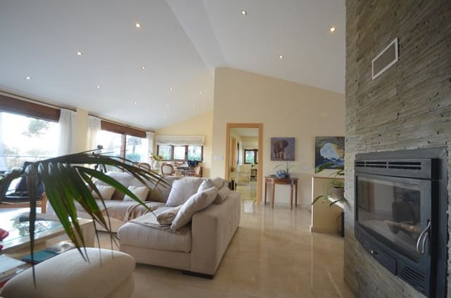 5 makuuhuone Huvila myytävänä paikassa Albacete kaupunki mukana uima-altaan - 720 000 € (Ref: 9608399)