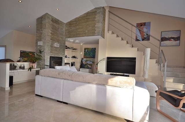 5 makuuhuone Huvila myytävänä paikassa Albacete kaupunki mukana uima-altaan - 720 000 € (Ref: 9608399)