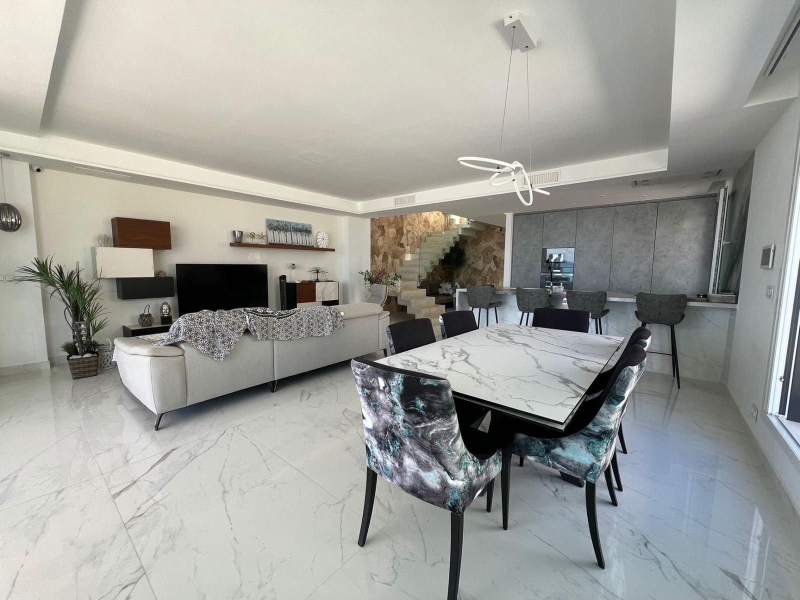 5 bedroom Villa for sale in La Mata - € 1,900,000 (Ref: 9608405)