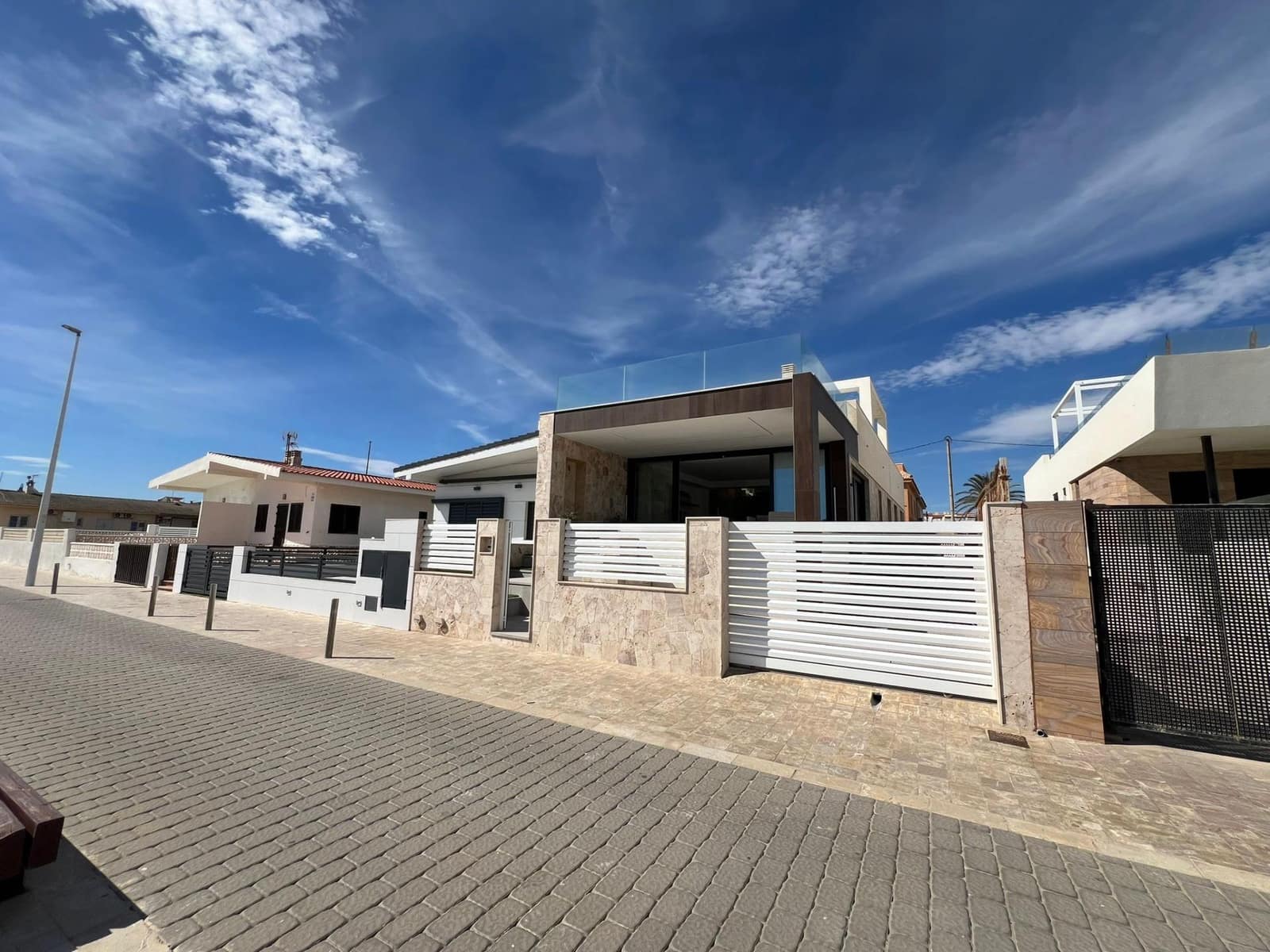 5 bedroom Villa for sale in La Mata - € 1,900,000 (Ref: 9608405)