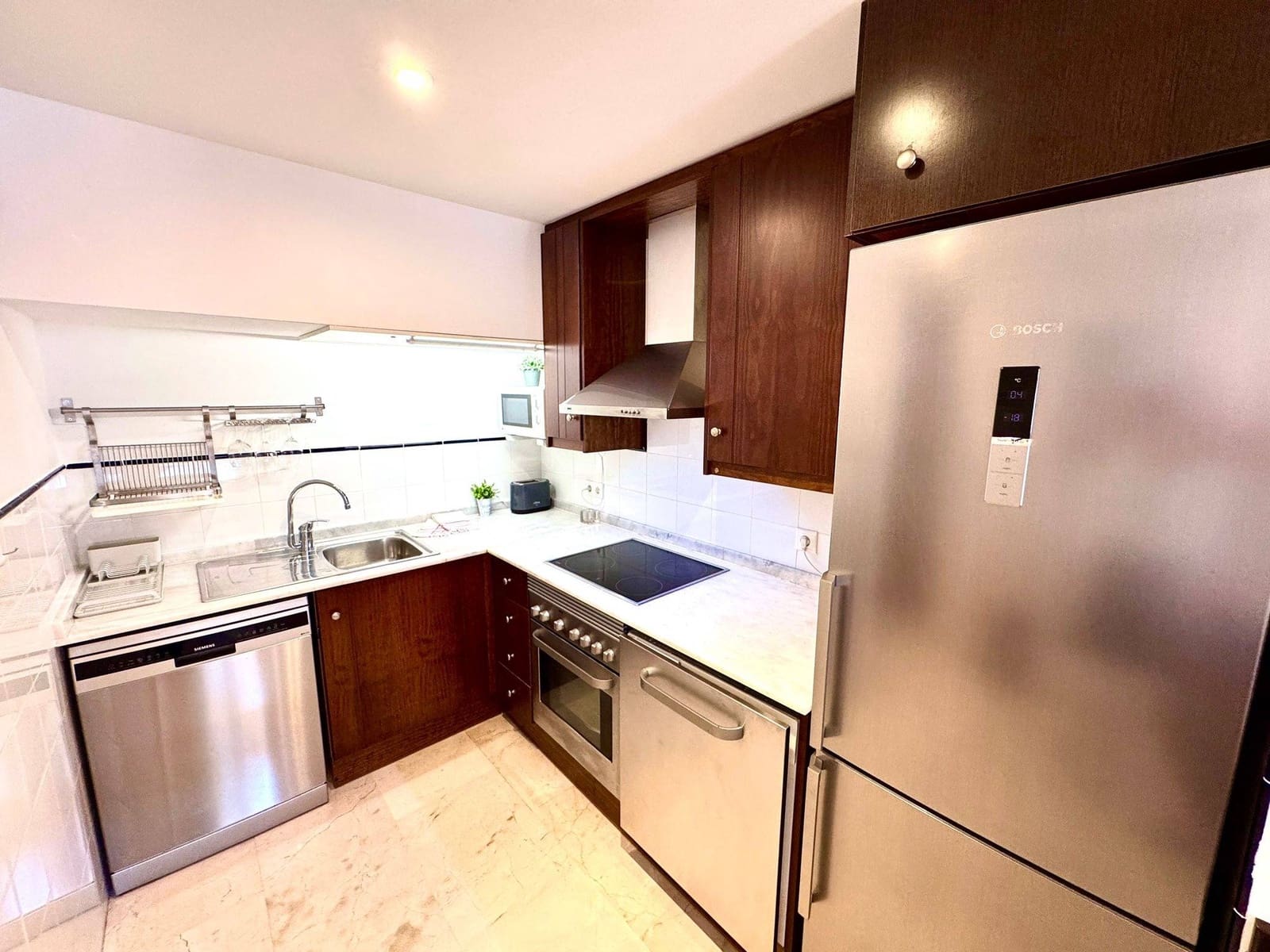 2 bedroom Apartment for sale in Punta Prima with pool - € 253,500 (Ref: 9608421)