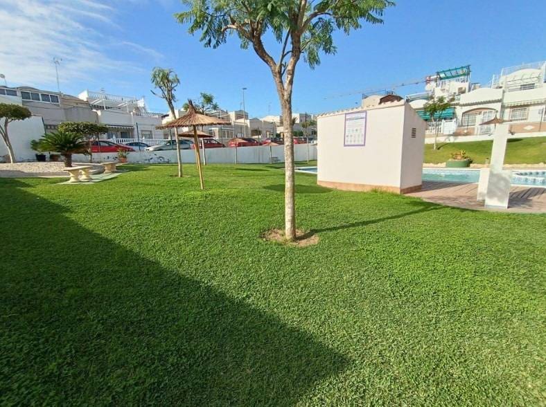1 sovrum Lägenhet till salu i Los Balcones med pool - 117 000 € (Ref: 9608437)