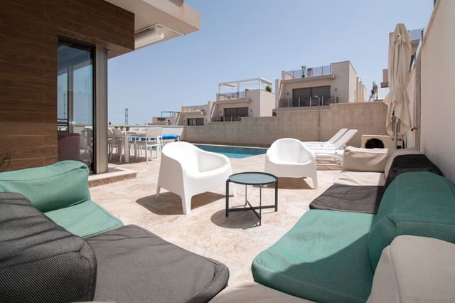 5 makuuhuone Huvila myytävänä paikassa Orihuela Costa, Orihuela mukana uima-altaan - 560 000 € (Ref: 9608438)