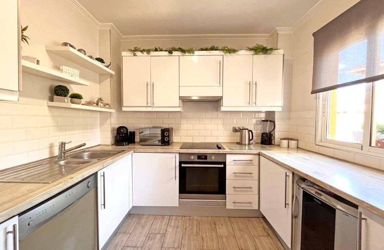 4 sovrum Villa till salu i La Zenia - 399 000 € (Ref: 9608441)