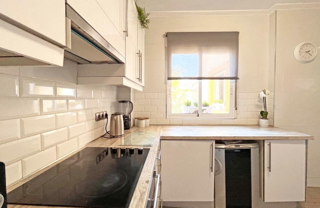 4 sovrum Villa till salu i La Zenia - 399 000 € (Ref: 9608441)