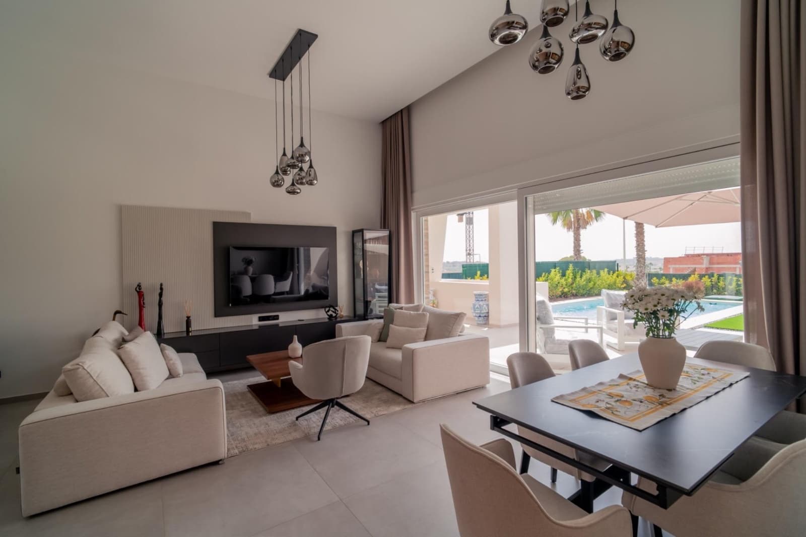 3 soveværelse Villa til salg i Algorfa med garage - € 770.000 (Ref: 9608448)