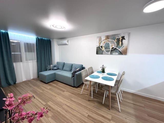 2 Zimmer Apartment zu verkaufen in Torrevieja mit Pool - 150.000 € (Ref: 9608450)