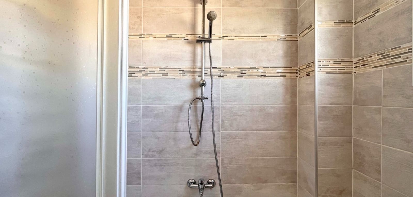 4 makuuhuone Huvila myytävänä paikassa Playa Flamenca mukana uima-altaan - 399 990 € (Ref: 9608453)