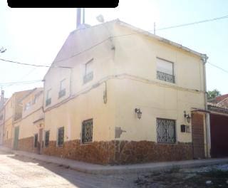 4 bedroom Finca/Country House for sale in Pinoso - € 179,995 (Ref: 9608462)