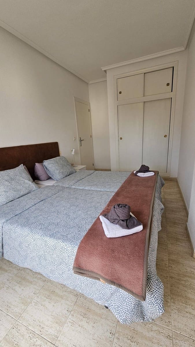 3 sovrum Takvåning till salu i Torrevieja med pool - 167 200 € (Ref: 9608470)