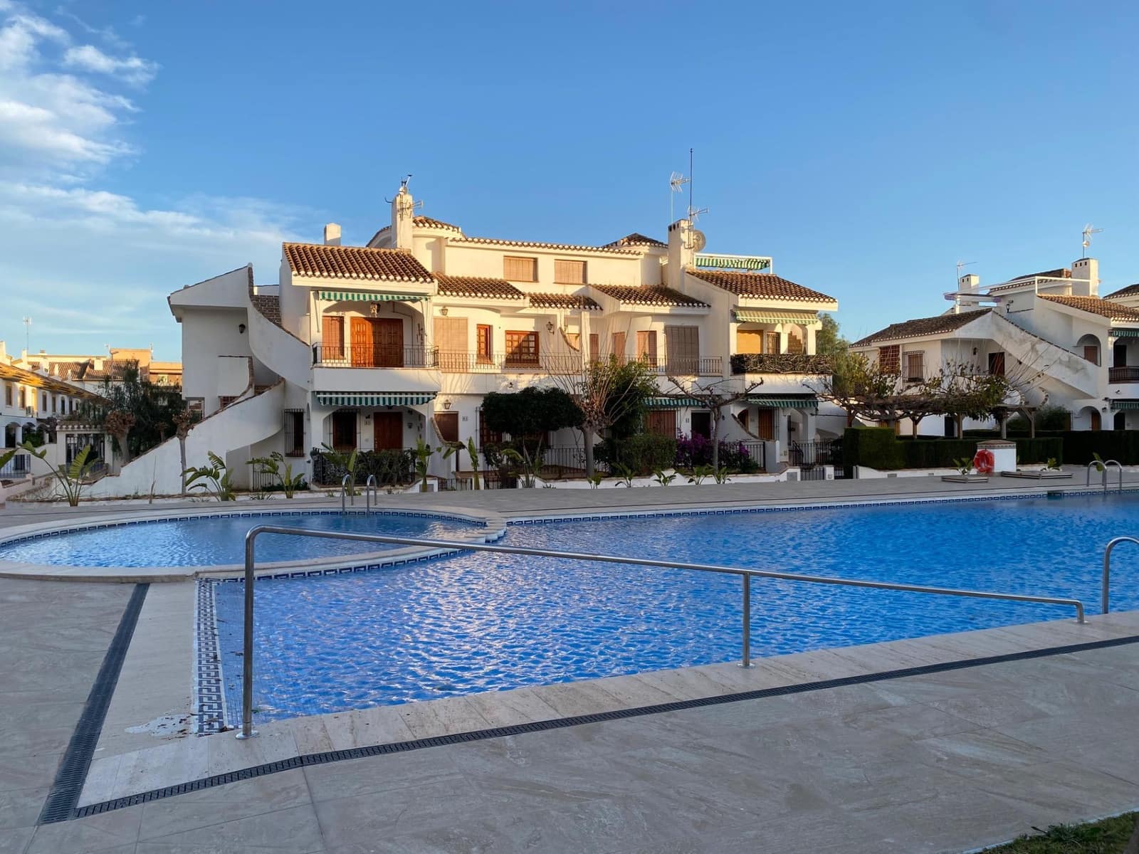 2 soveværelse Lejlighed til salg i Pilar de la Horadada med swimmingpool - € 249.000 (Ref: 9608471)