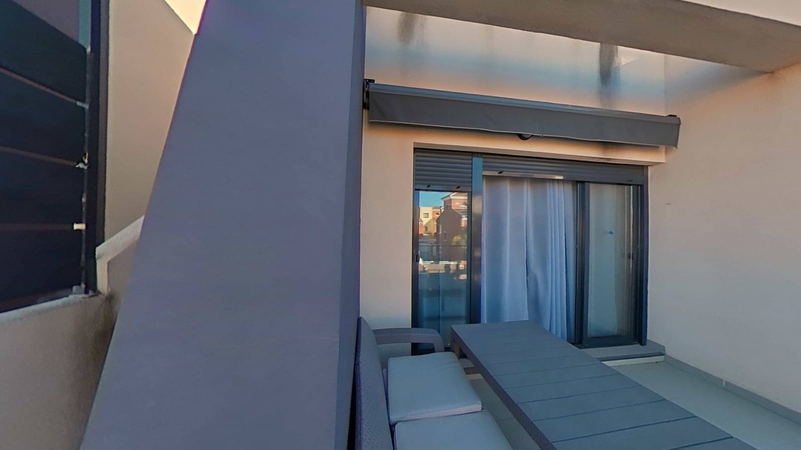 Apartamento de 2 habitaciones en Torre de la Horadada en venta con piscina - 352.000 € (Ref: 9608473)