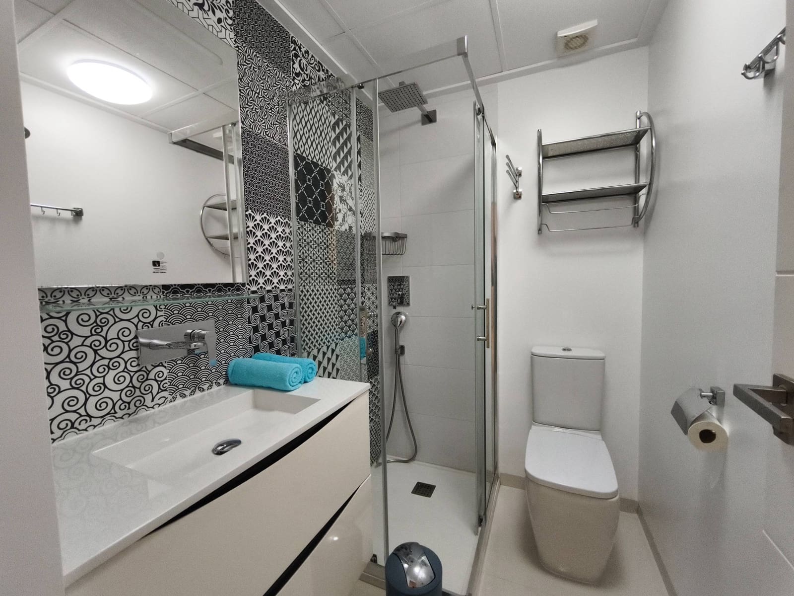 Apartamento de 2 habitaciones en Torre de la Horadada en venta con piscina - 352.000 € (Ref: 9608473)