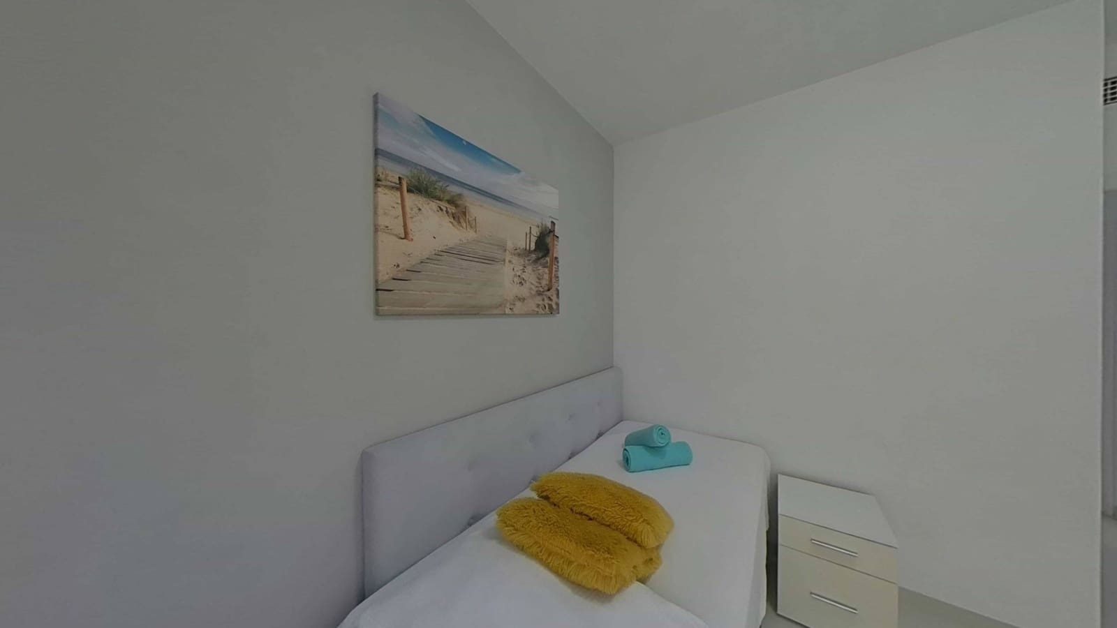 2 bedroom Apartment for sale in Torre de la Horadada with pool - € 330,000 (Ref: 9608473)