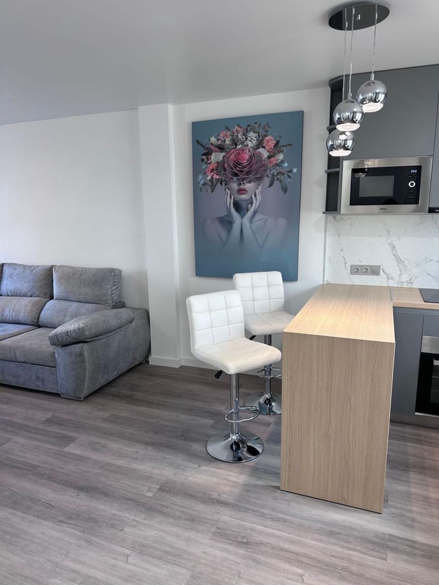 3 soverom Leilighet til salgs i Torrevieja - € 200 000 (Ref: 9608474)