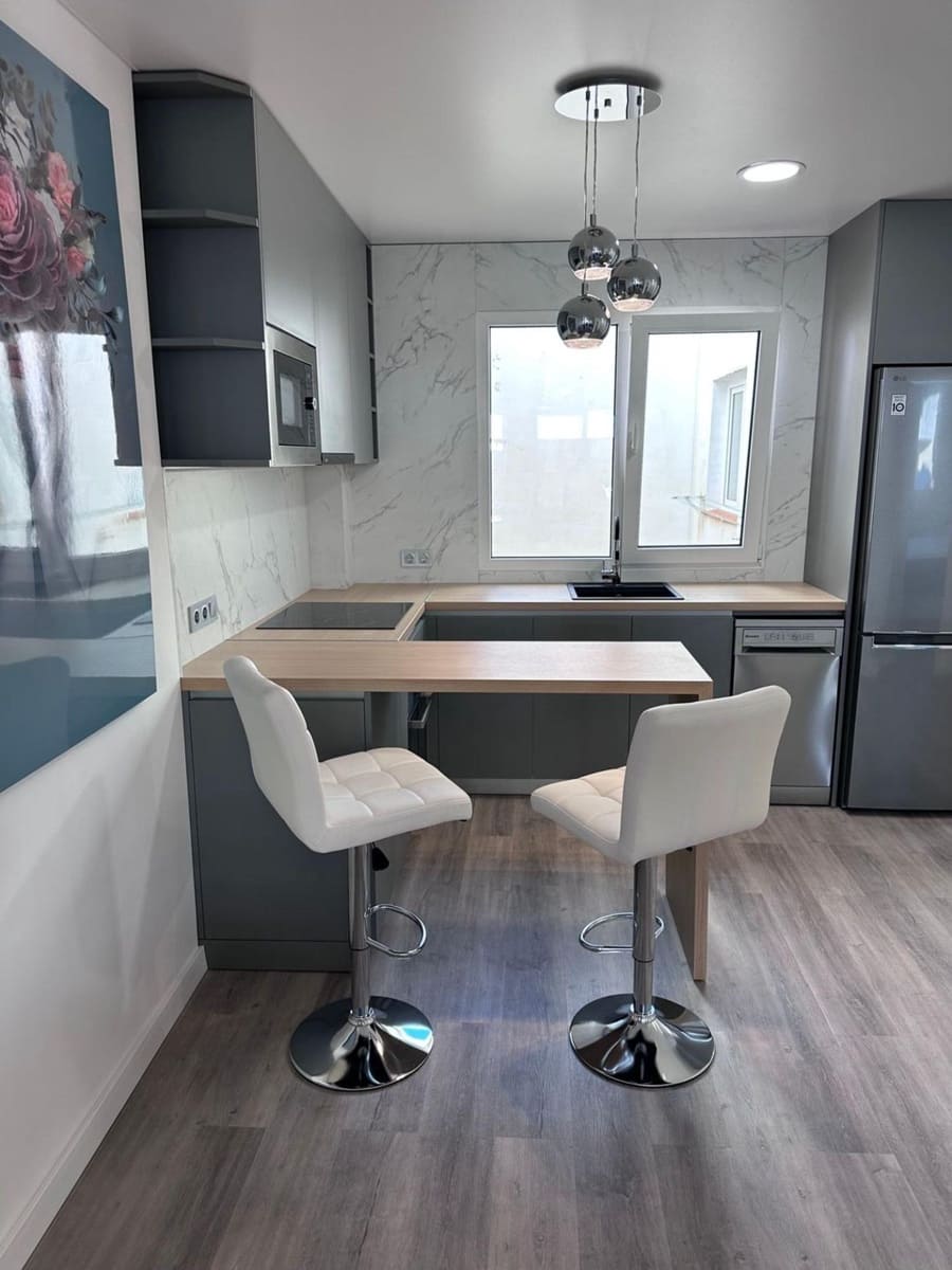 3 soverom Leilighet til salgs i Torrevieja - € 200 000 (Ref: 9608474)