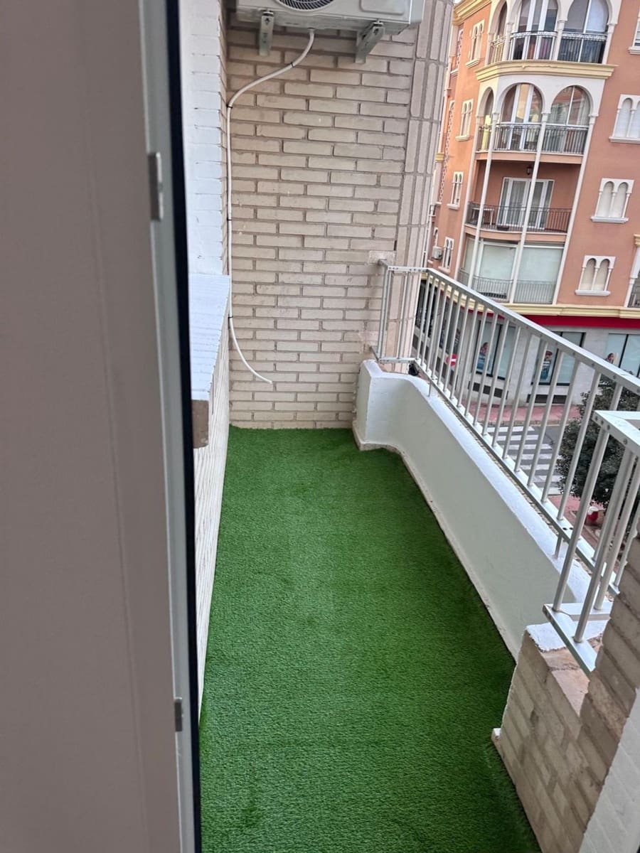 3 soverom Leilighet til salgs i Torrevieja - € 200 000 (Ref: 9608474)