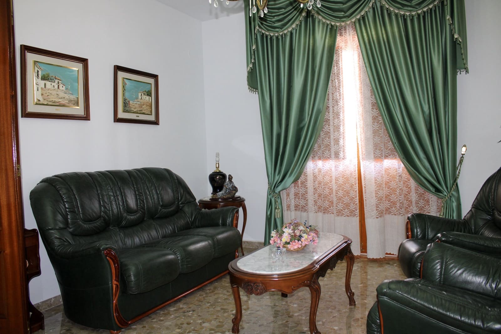 4 bedroom Villa for sale in Fuente Vaqueros with garage - € 370,000 (Ref: 9608476)