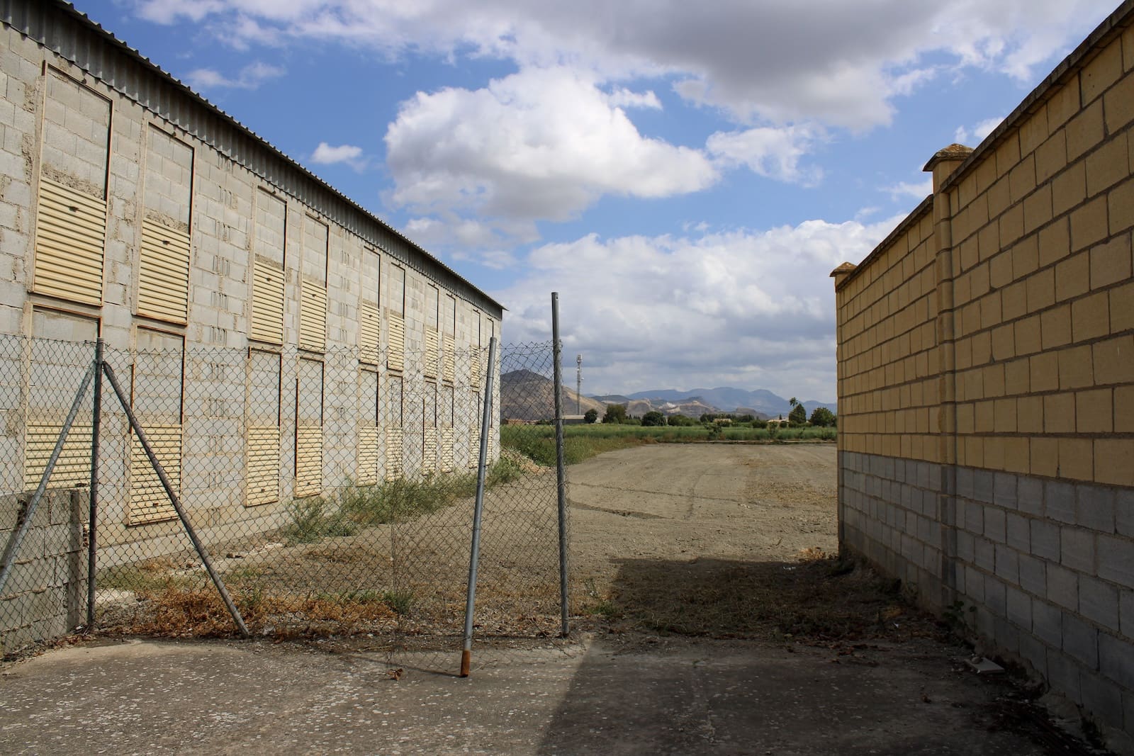 4 bedroom Villa for sale in Fuente Vaqueros with garage - € 370,000 (Ref: 9608476)