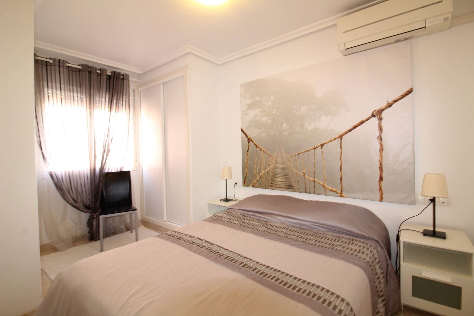 2 makuuhuone Huoneisto myytävänä paikassa Torrevieja mukana uima-altaan - 135 200 € (Ref: 9608486)