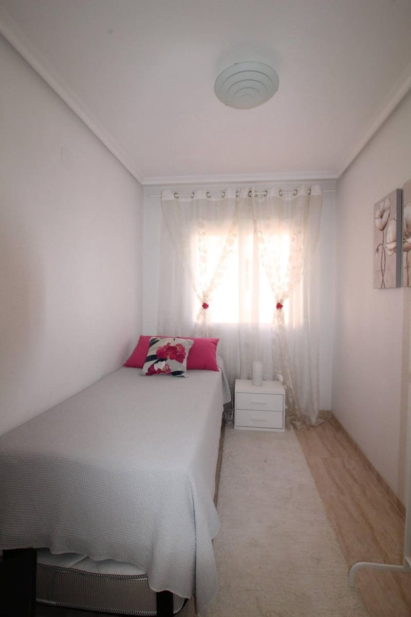 2 Zimmer Apartment zu verkaufen in Torrevieja - 137.000 € (Ref: 9608486)