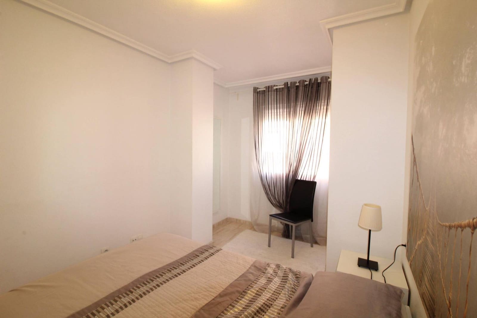 2 Zimmer Apartment zu verkaufen in Torrevieja - 137.000 € (Ref: 9608486)