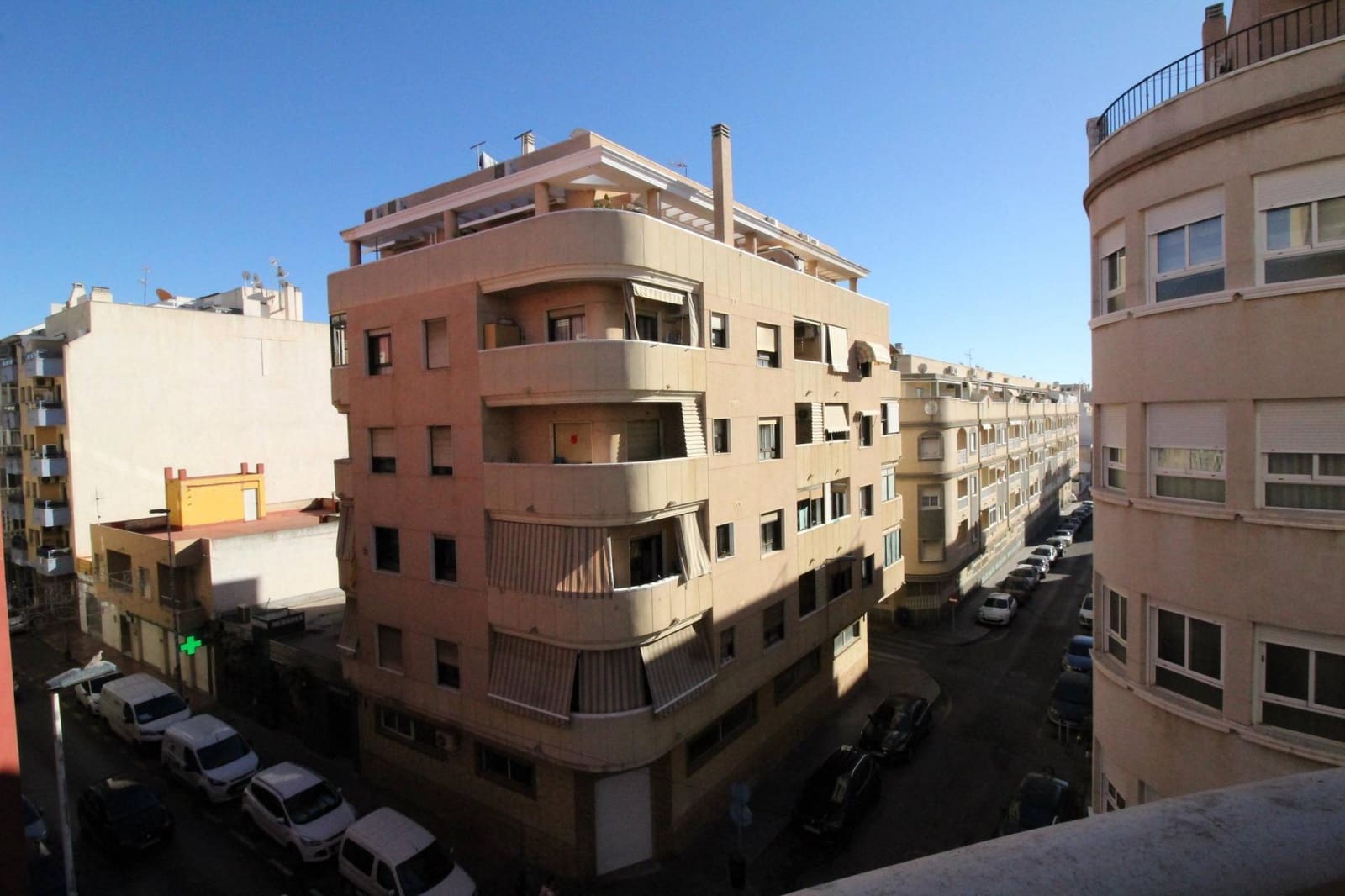 2 Zimmer Apartment zu verkaufen in Torrevieja - 137.000 € (Ref: 9608486)