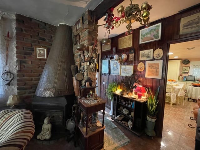 5 soveværelse Villa til salg i Villamartín - Las Filipinas, Orihuela - € 419.990 (Ref: 9608493)