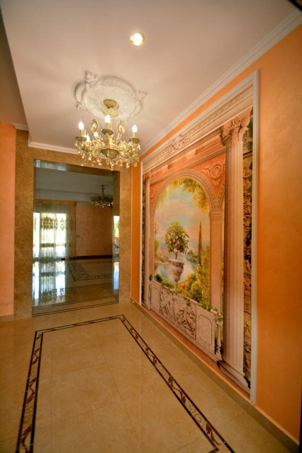 9 soverom Villa til salgs i Cabo Roig med svømmebasseng garasje - € 1 800 000 (Ref: 9608494)