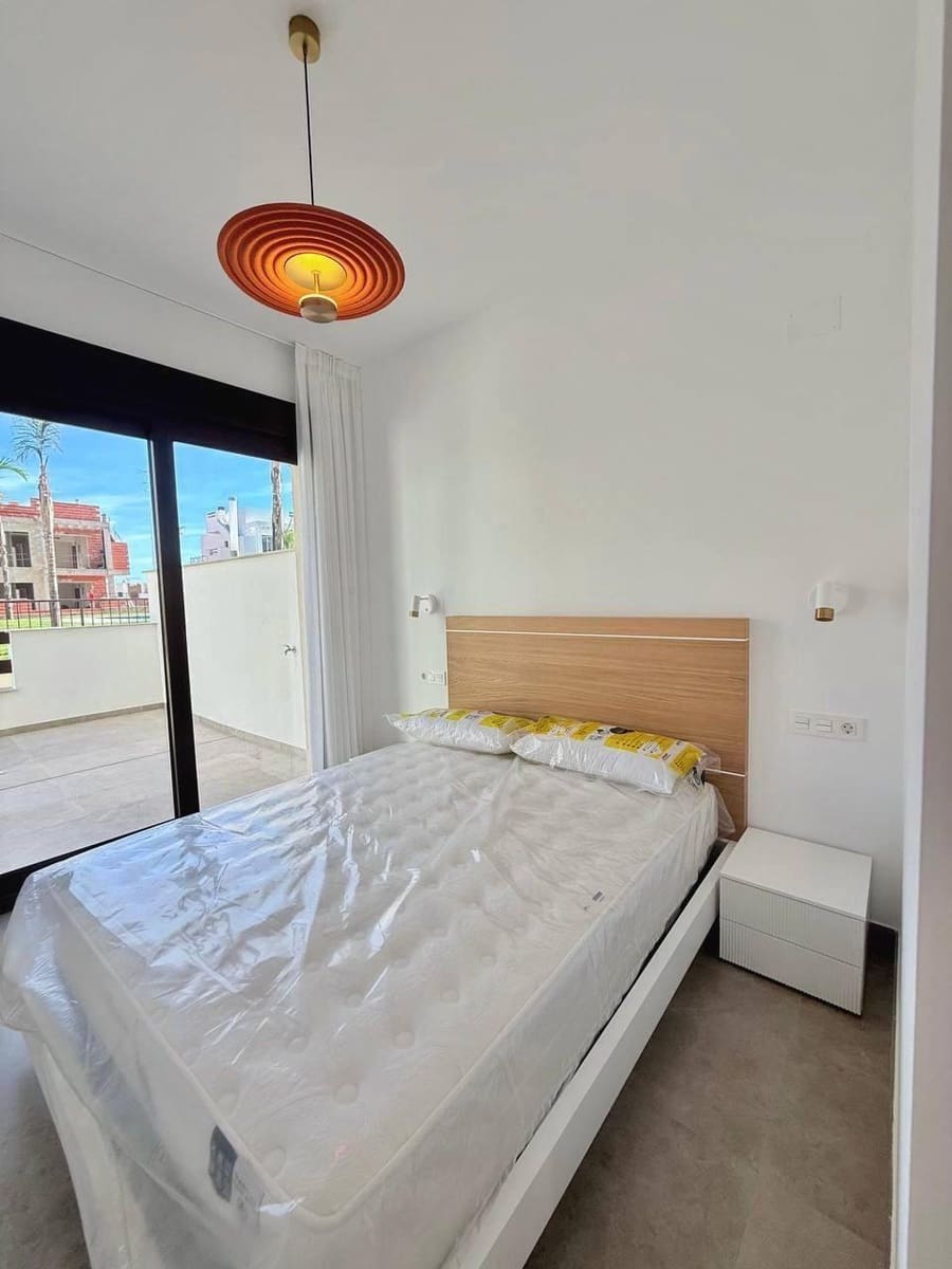 2 bedroom Apartment for sale in Orihuela - € 285,000 (Ref: 9608499)