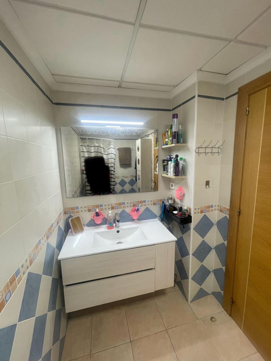 2 bedroom Apartment for sale in Murcia city - € 100,000 (Ref: 9608514)