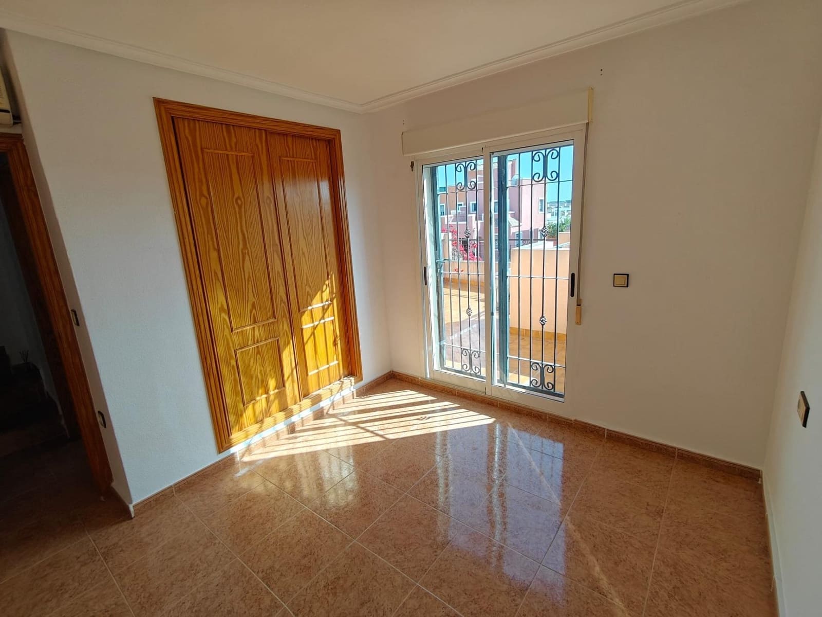 3 bedroom Apartment for sale in Los Montesinos with pool - € 185,000 (Ref: 9608521)