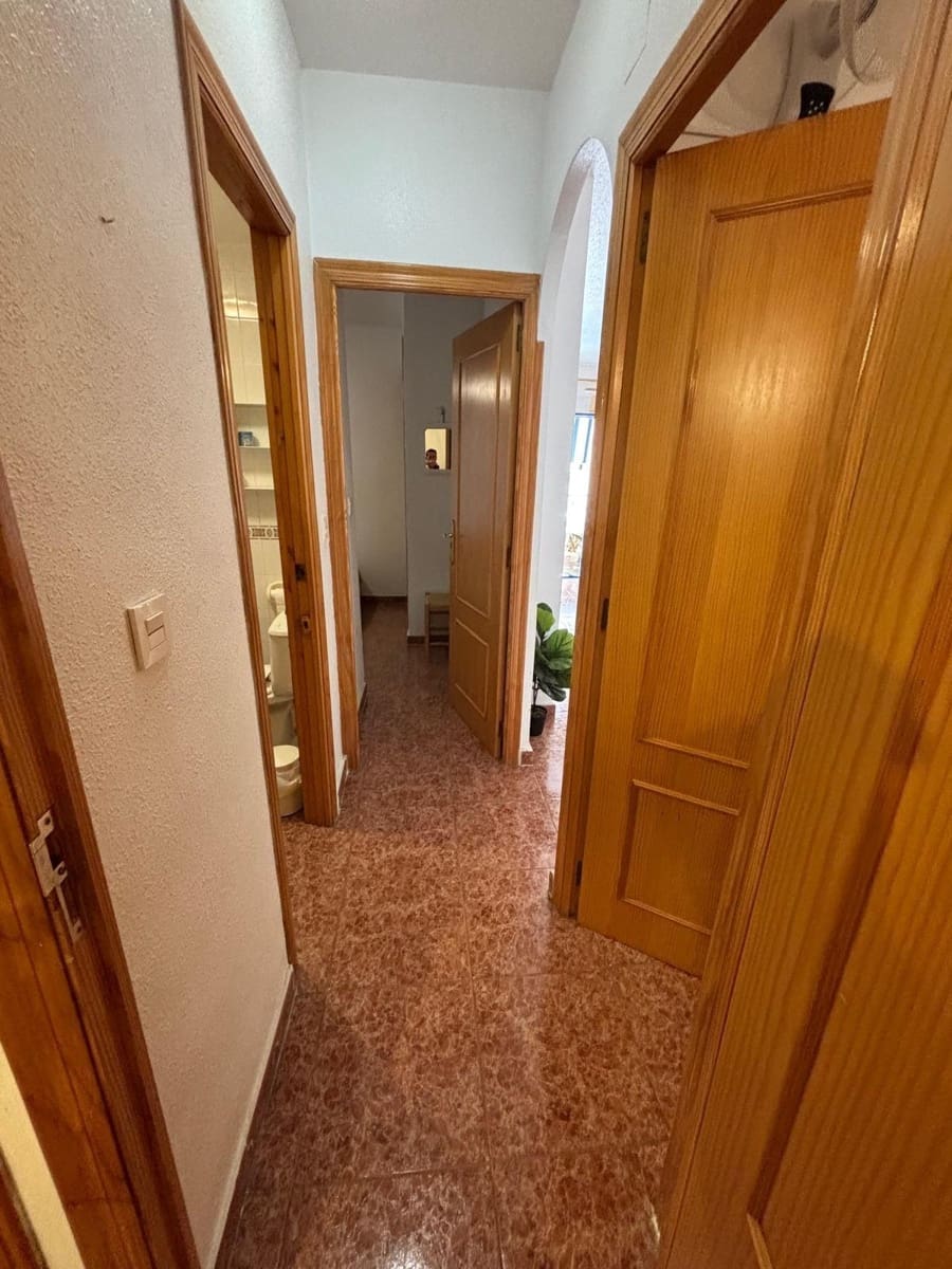 3 makuuhuone Huoneisto myytävänä paikassa Torrevieja - 147 000 € (Ref: 9608547)