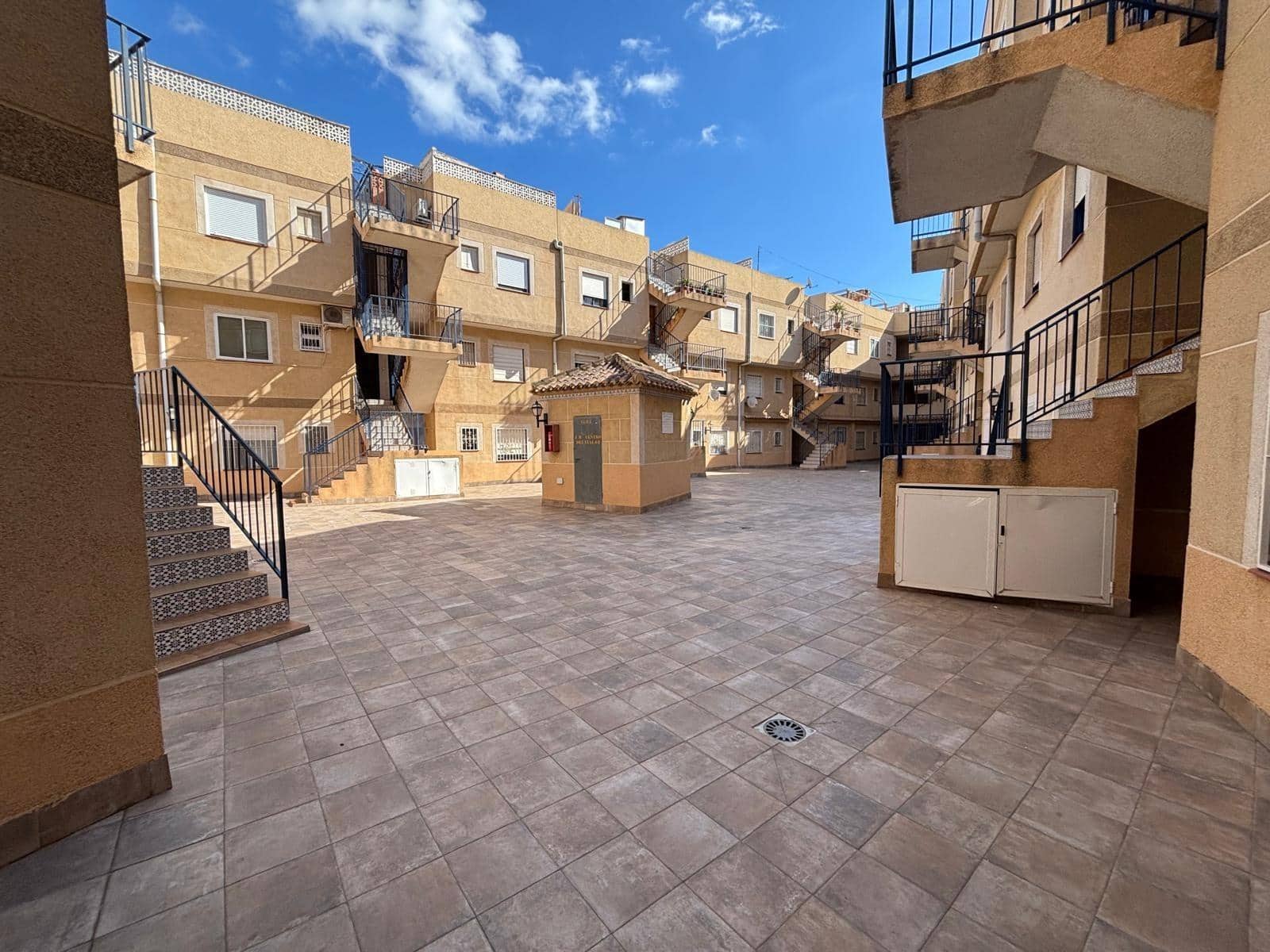 3 slaapkamer Appartement te koop in Torrevieja - € 147.000 (Ref: 9608547)