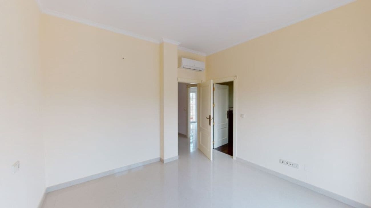 4 bedroom Villa for sale in Cabo Roig - € 910,000 (Ref: 9608550)